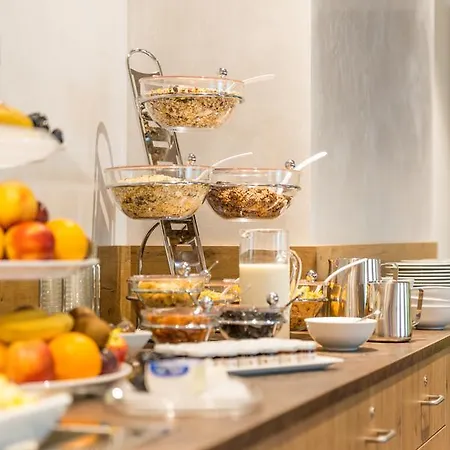 Ammi Garni Hotel 3*