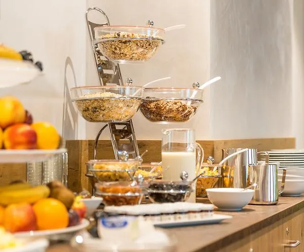 Ammi Garni Hotel 3*